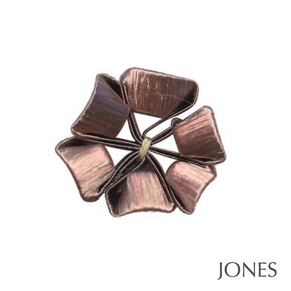 Jones Florentine Large Rosette